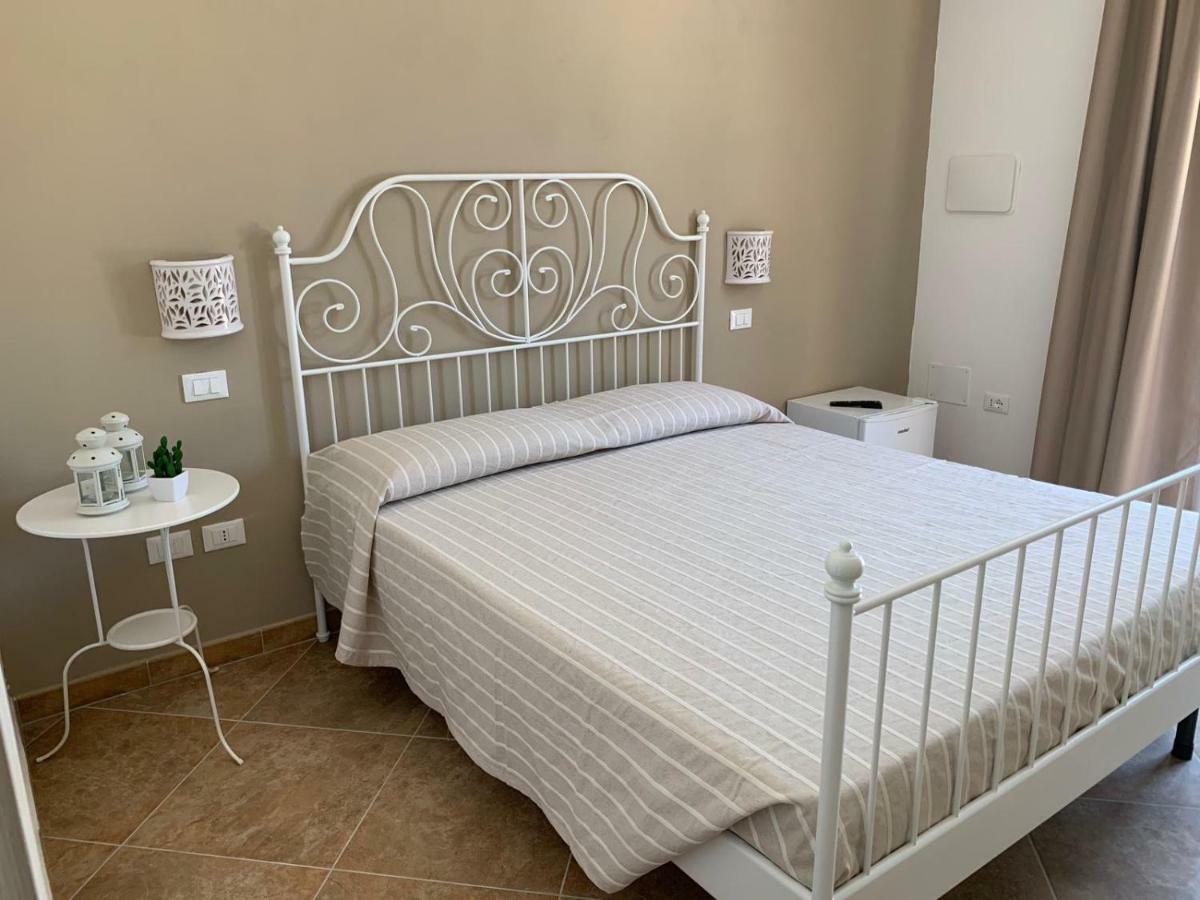 Le Tre Colonne Bed & Breakfast Melendugno Ngoại thất bức ảnh